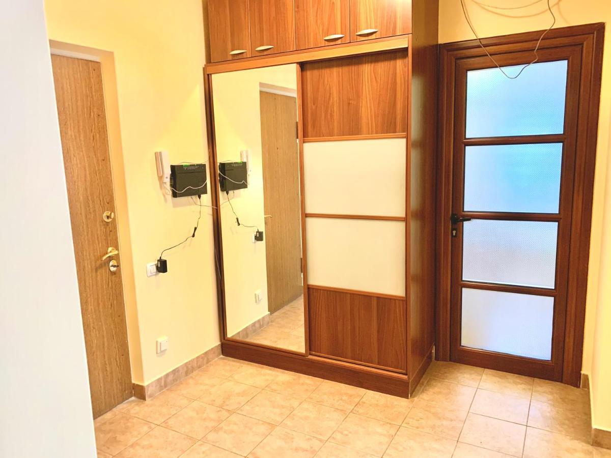 Apartment Amiryan Yerevan Bagian luar foto