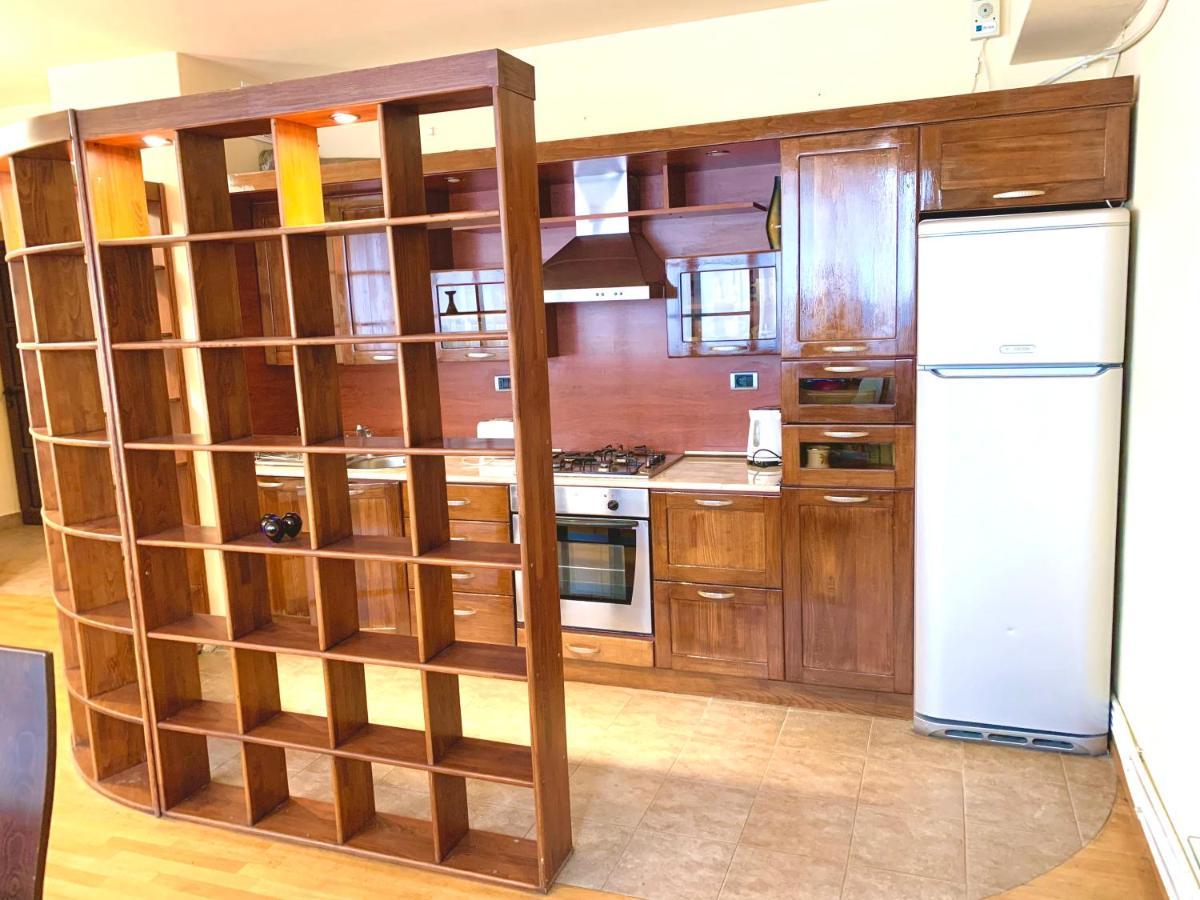 Apartment Amiryan Yerevan Bagian luar foto