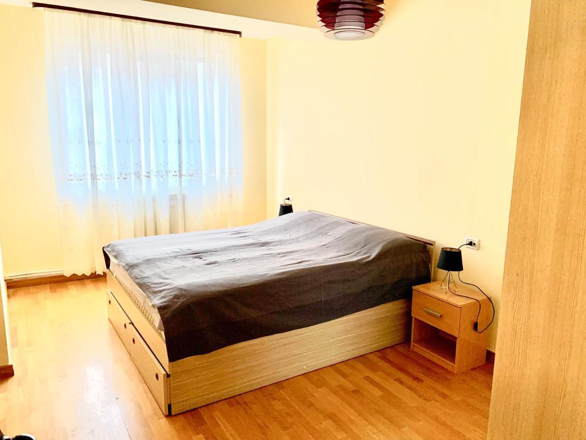 Apartment Amiryan Yerevan Bagian luar foto
