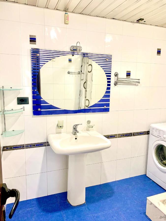 Apartment Amiryan Yerevan Bagian luar foto