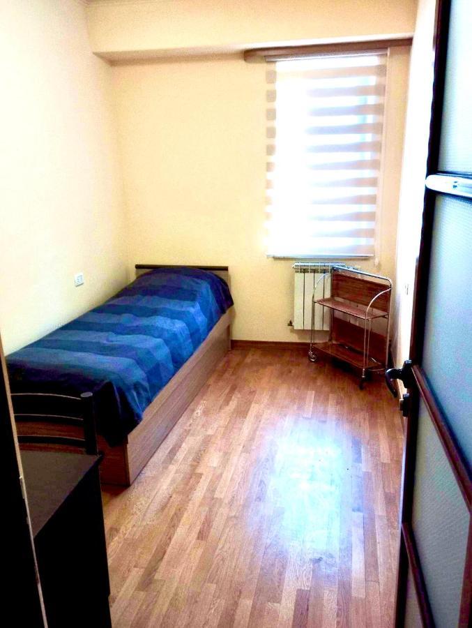 Apartment Amiryan Yerevan Bagian luar foto